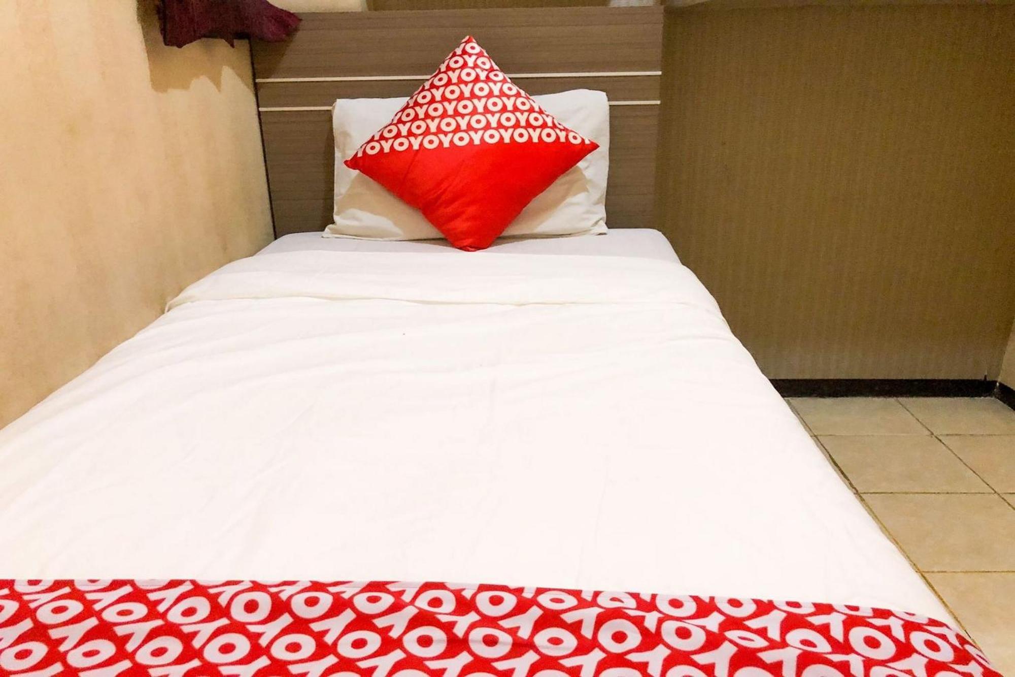 Oyo 93767 45 Guest House Sragen 외부 사진